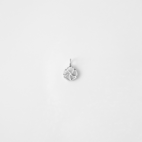 CARNATION JANUARI BIRTHFLOWER PENDANT